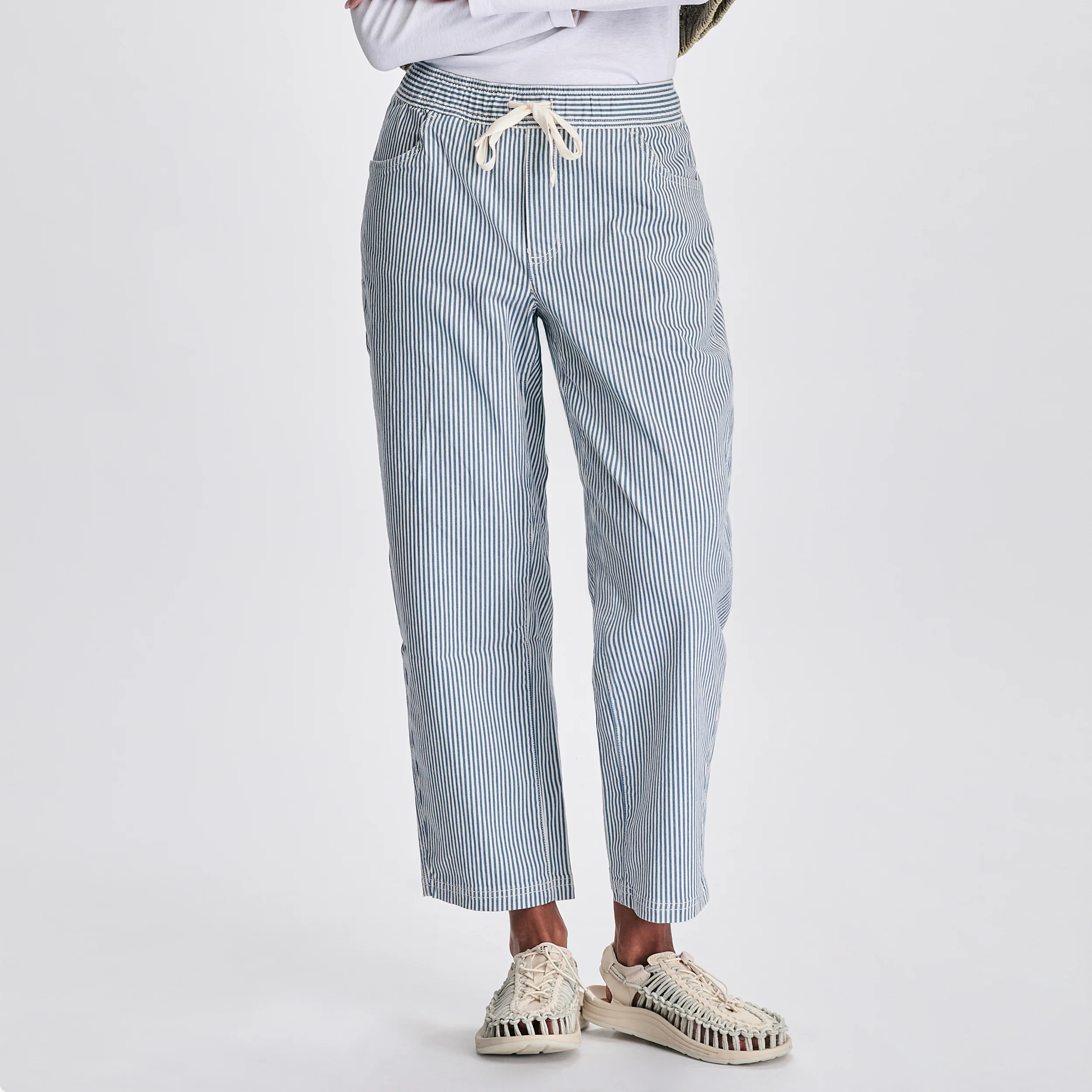 Women's Softened Legend Wash Tie Front Pants